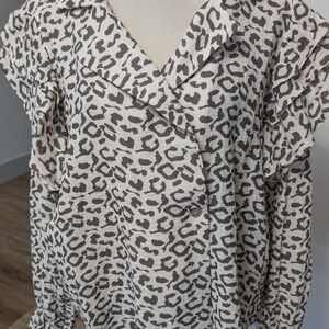 Leopard Print Ruffle Sleeve Top